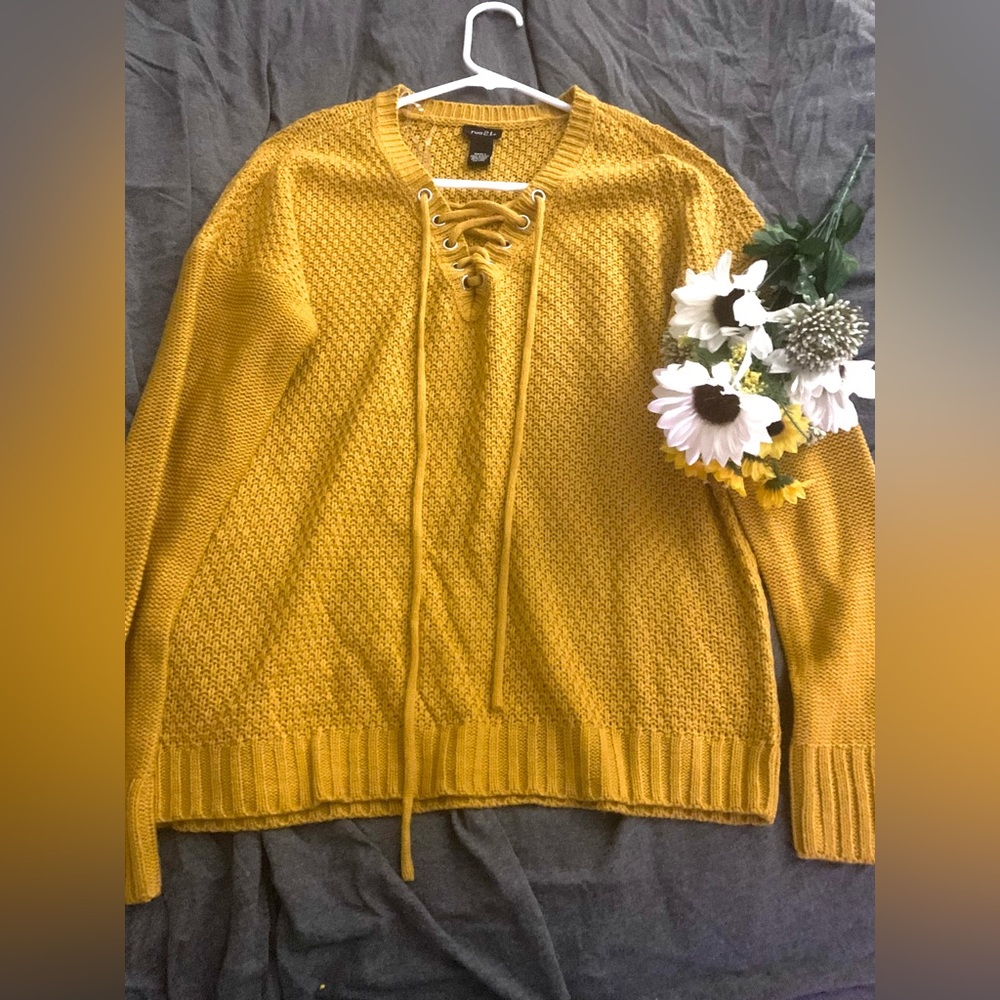 Mustard yellow long sleeve shirt,size small